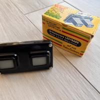STEREOSCOPE EN BAKELITE NOIR ET SA BOITE AVANT 1958