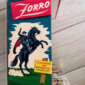 DÉCOR DE L'ÉCRAN DE PROJECTION